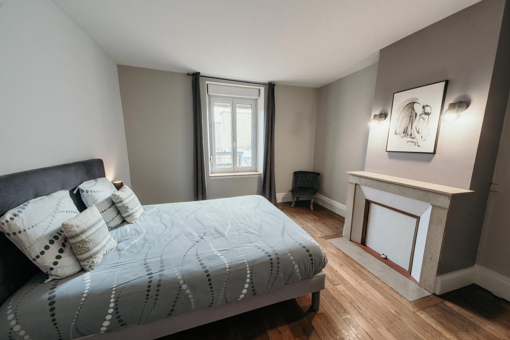 Appartement D'Alexandre Hyper Centre-Ville Шарлевиль-Мезьер Экстерьер фото