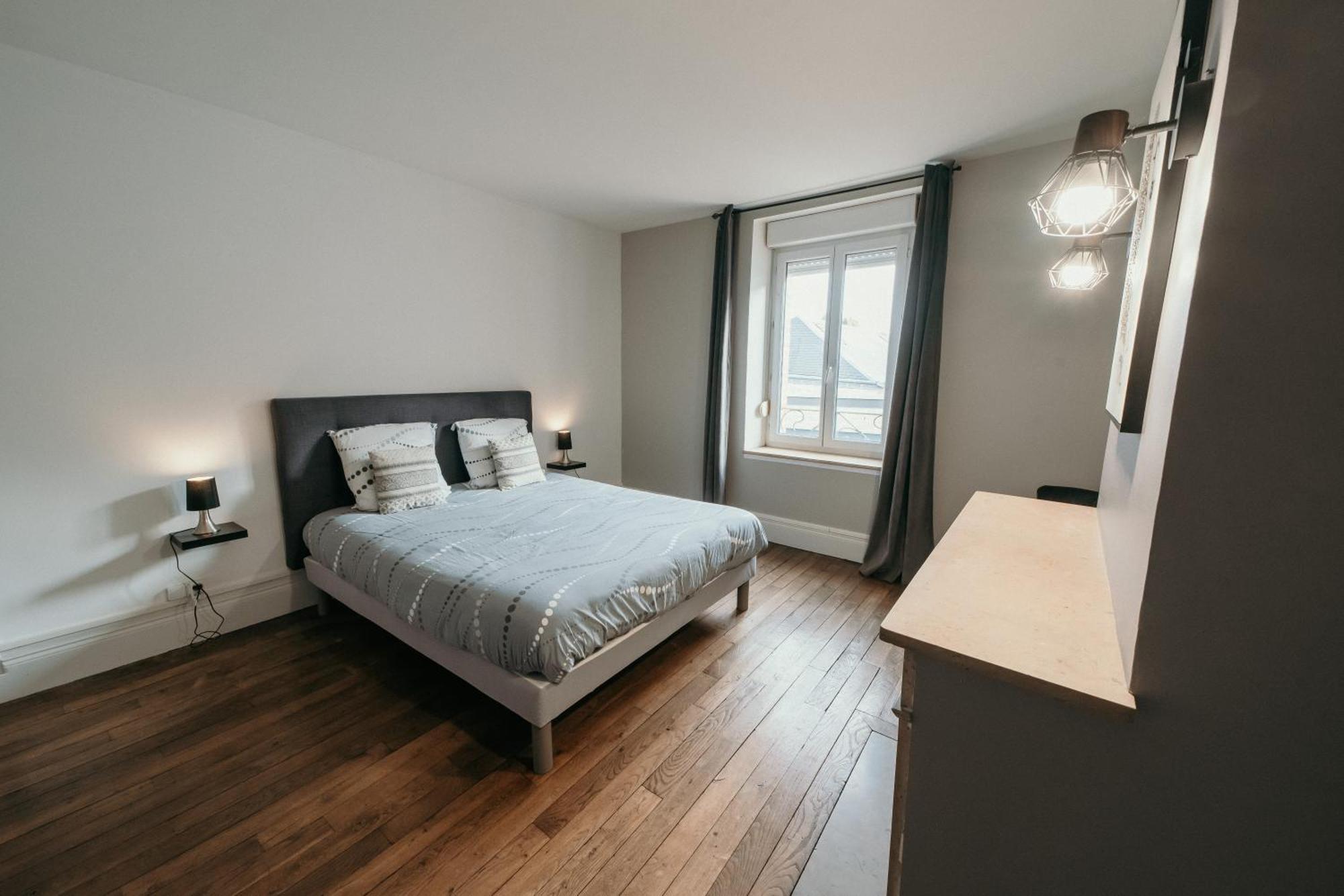 Appartement D'Alexandre Hyper Centre-Ville Шарлевиль-Мезьер Экстерьер фото