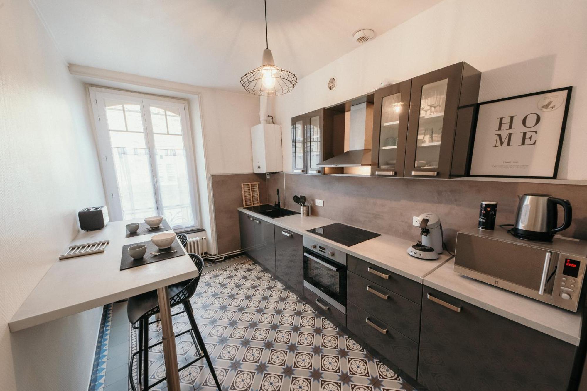 Appartement D'Alexandre Hyper Centre-Ville Шарлевиль-Мезьер Экстерьер фото